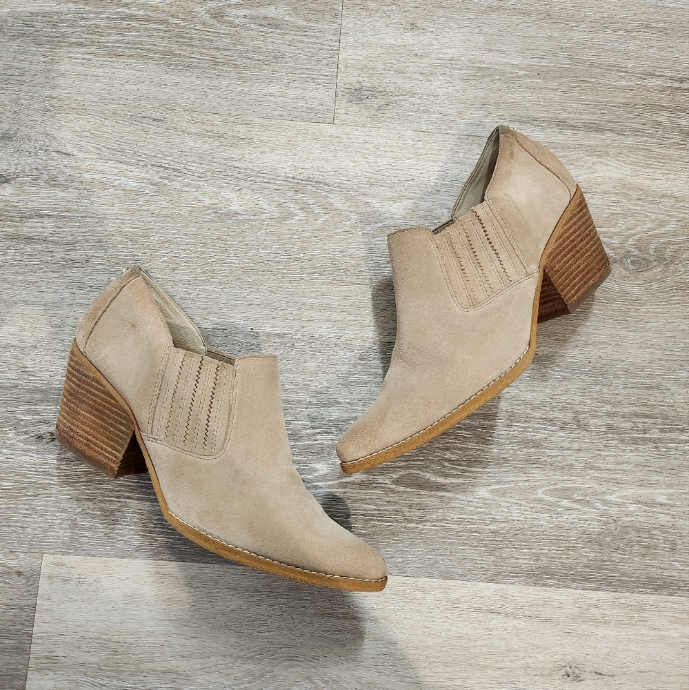 Sam Edelman Tan Booties